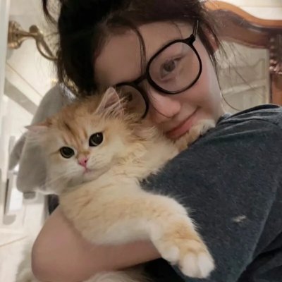 弱比少男闯女校